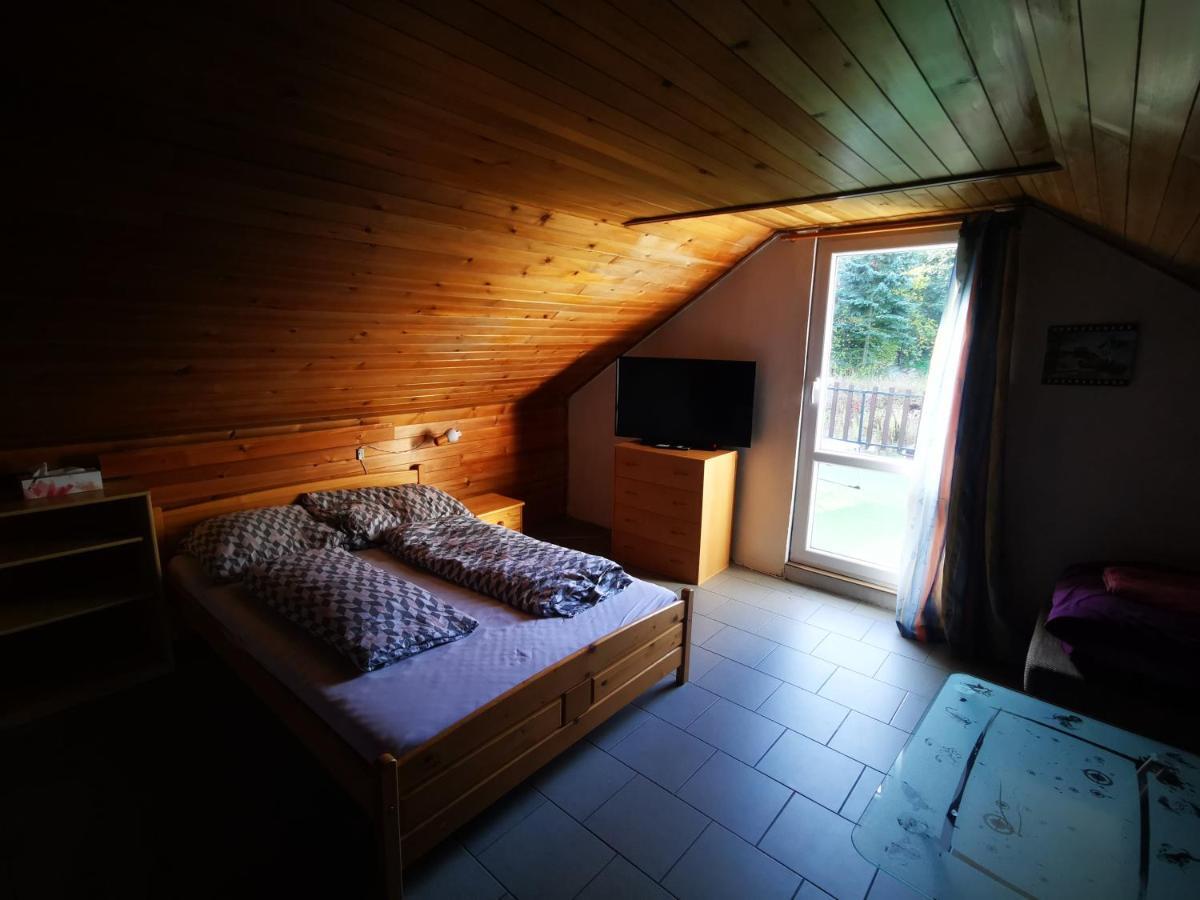 Zbraslav Apartment *